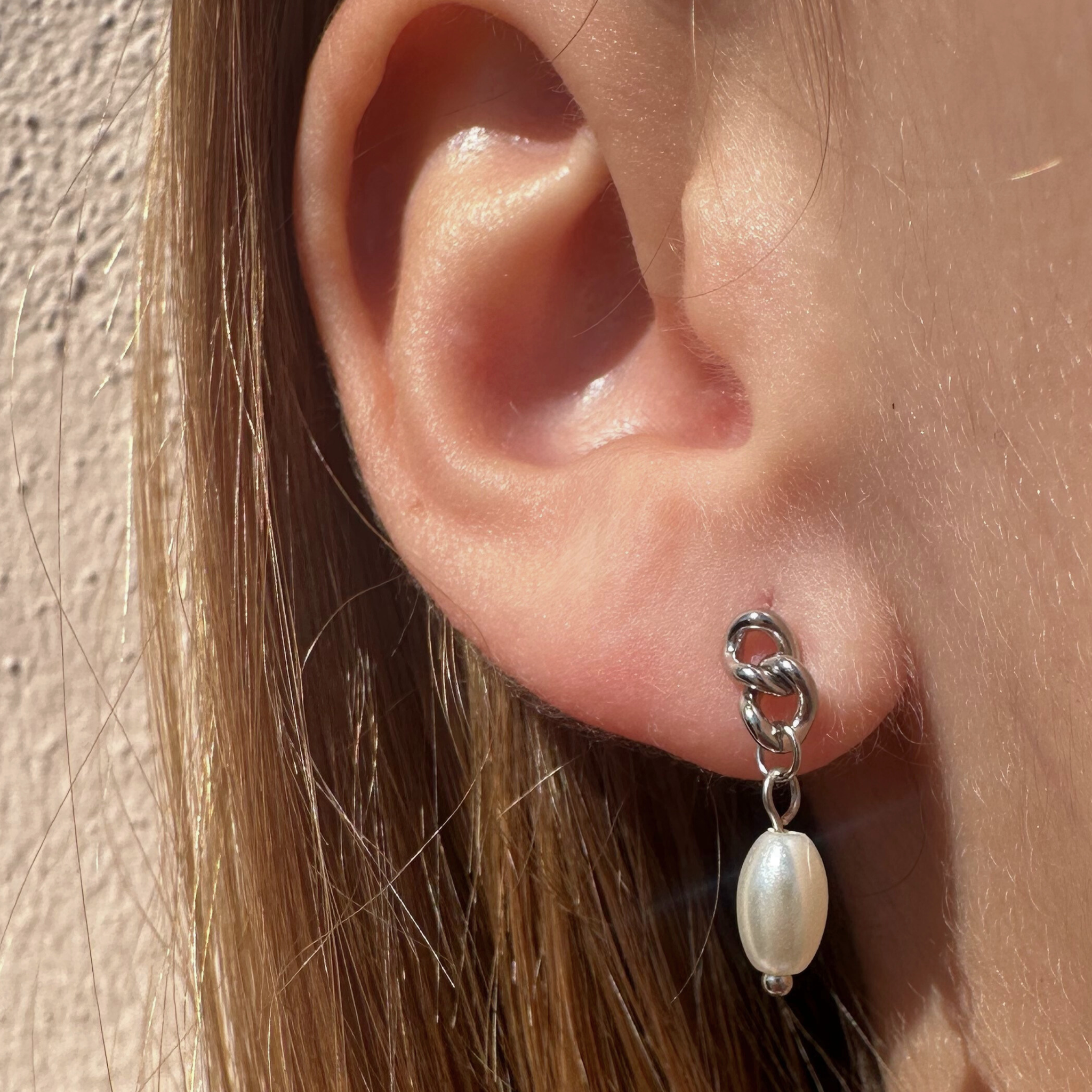 Aryana øreringe i et eksklusivt og elegant look.