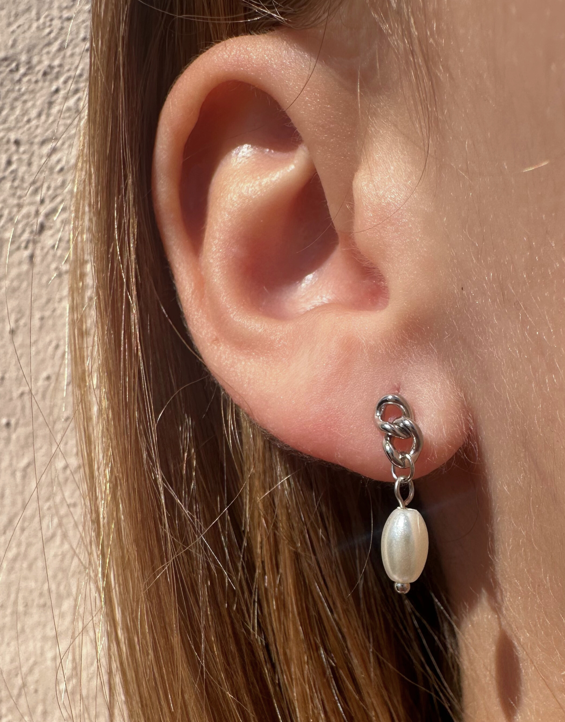 Aryana øreringe i et eksklusivt og elegant look.