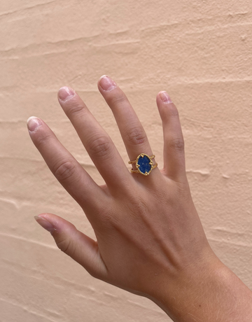 Smuk ring med flot sten.

