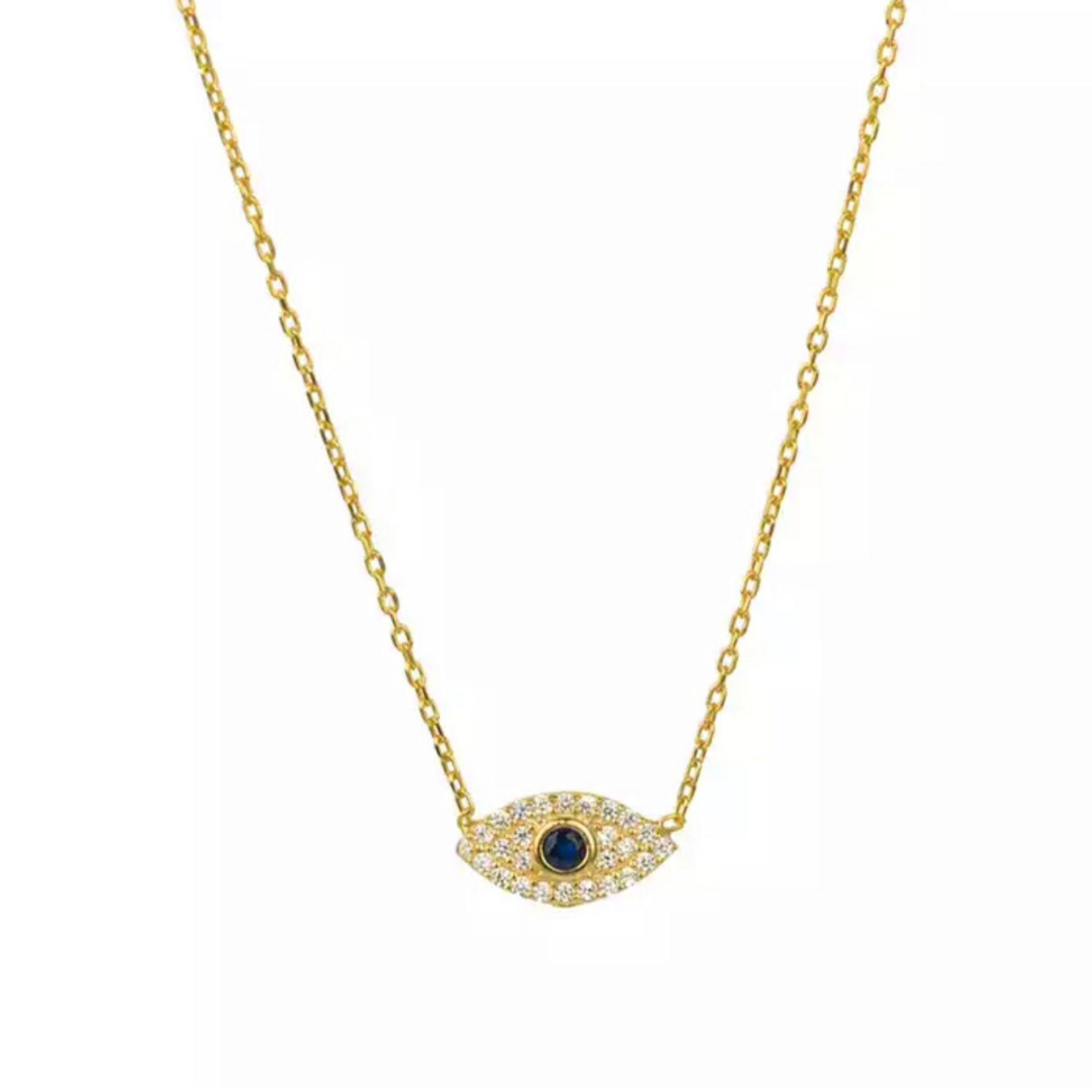 Nazar halskæde i et elegant look med blå zirconia sten.  Halskæden er i S925 sterling sølv og guldbelagt med 18 karat.   Materiale: S925 sterling sølv, guldbelagt med 18 karat. 100% nikkelfri. Størrelse: 42 cm + forlængelse